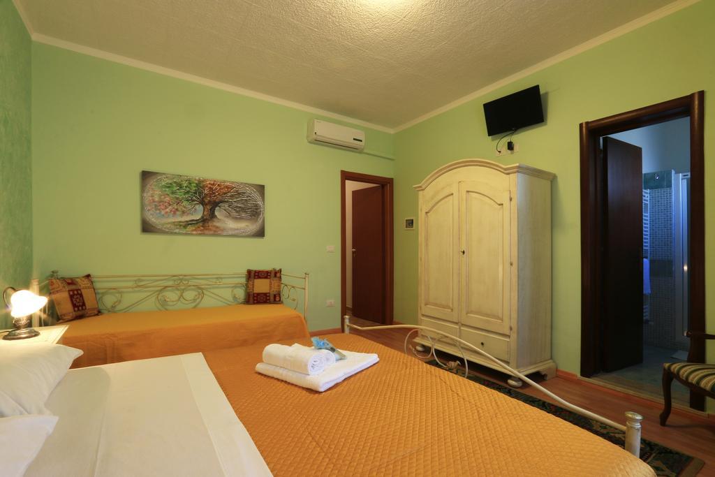 B&B La Villa Пресиче Екстериор снимка